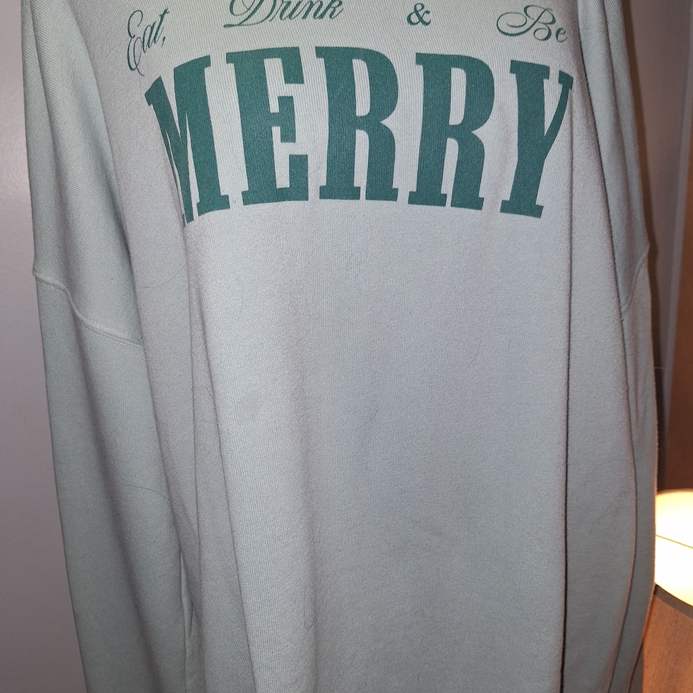Merry Graphic Sweatshirt in Green